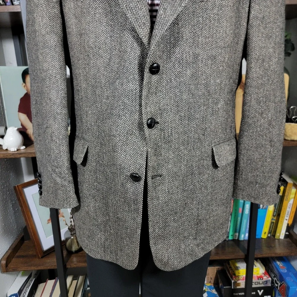 VTG Jeremy Cobb Esquire Mens Tweed Sport Coat Three Button Brown herringbone 44R